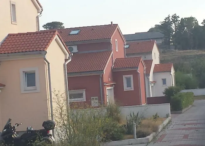 Nina * Rab Town